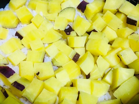 芋の味を存分に‼︎さつま芋ご飯